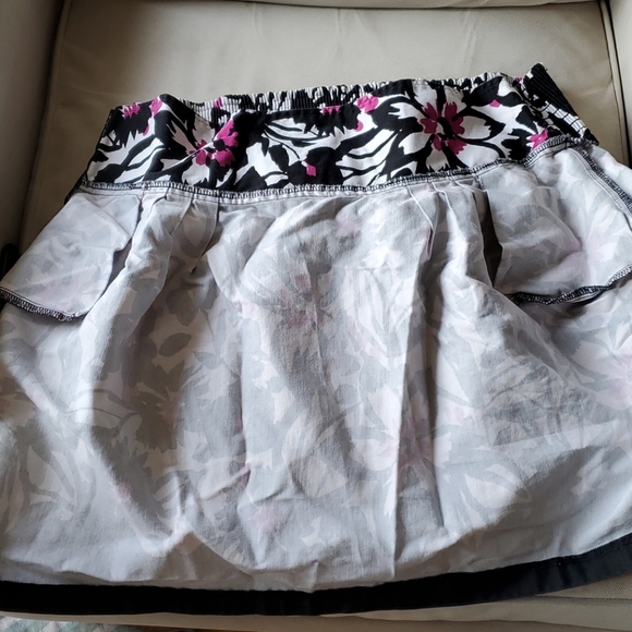 MAURICES XXL Fushia Black White Floral Cotton Spandex Skirt with Pockets - Picture 12 of 16